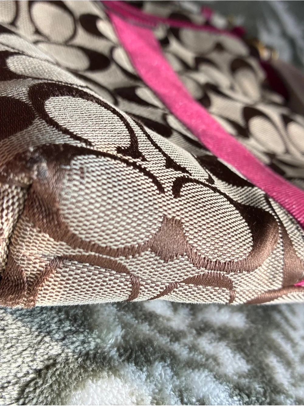 COACH BAG,Coach Signature Crossbody Bag in Brown with Pink Trim